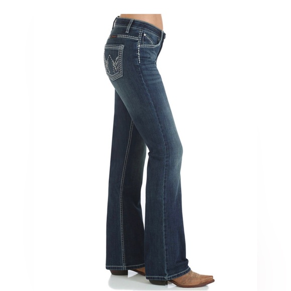 Wrangler Women's Shiloh Ultimate Riding Jeans - 10WRS40TA size 32 - Picture 2 of 16